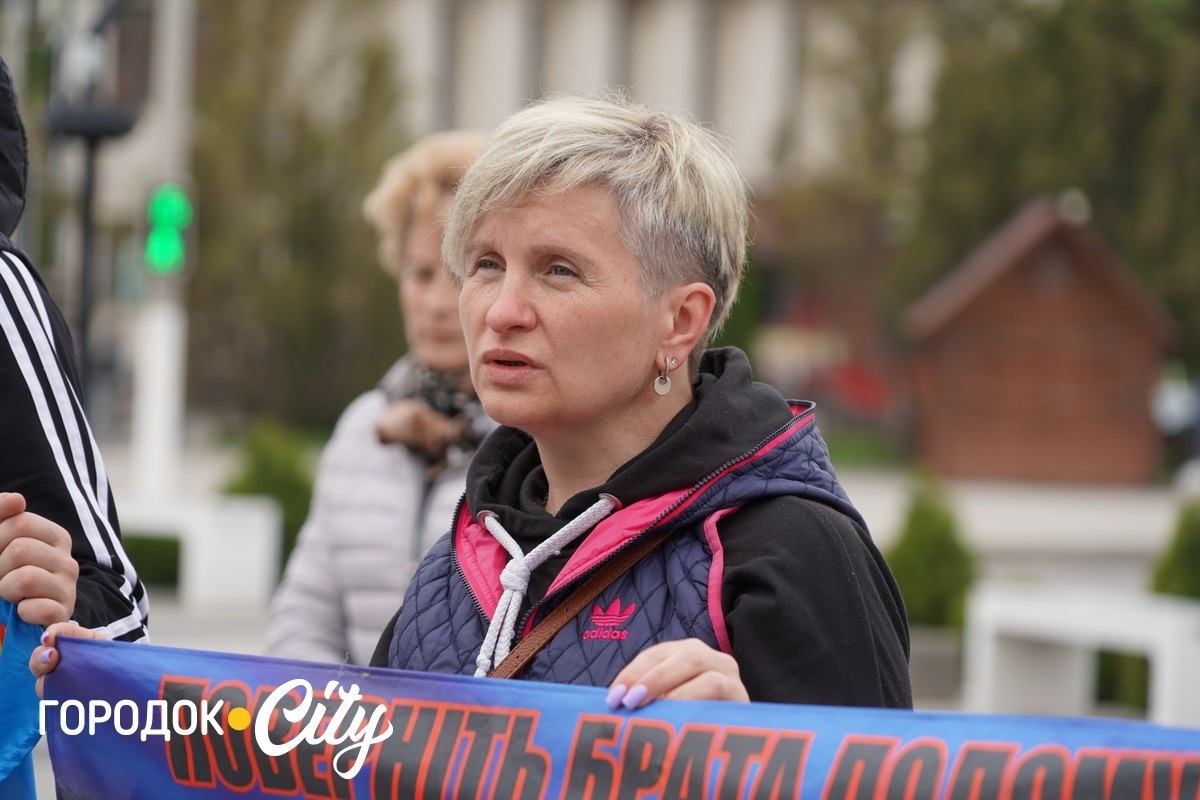 У Городку підтримали матерів військових — учасниць акції «Зниклі безвісти — не означає забуті»