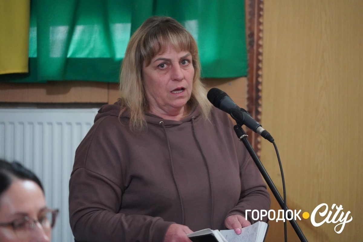 У Городку родини зниклих безвісти воїнів зустрілися з представницею Омбудсмана