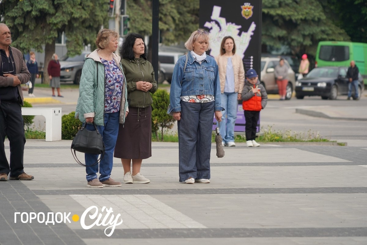 «Його мрії забрала війна». У Городку вшанували пам’ять Олександра Дезіка