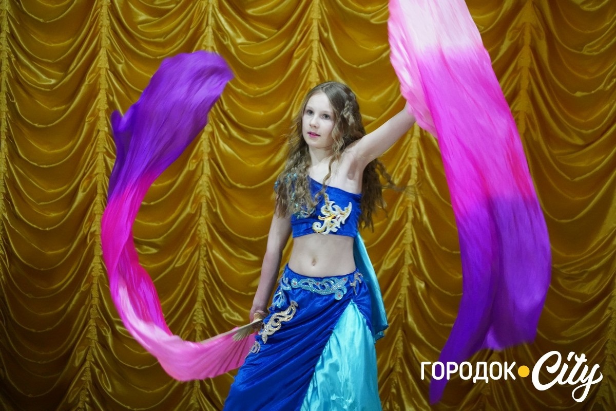 Східні мотиви у Городку. Колектив «Divus» відзвітував концертом «Моя сім’я, моє життя»