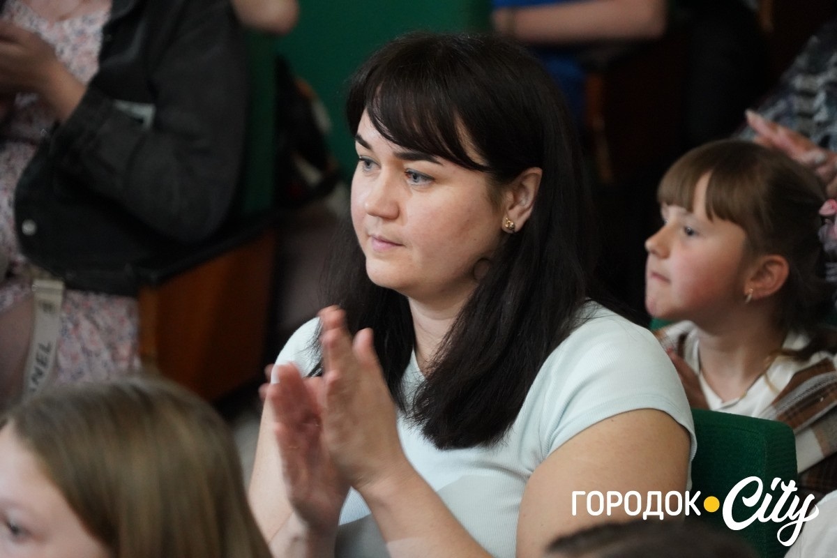 Східні мотиви у Городку. Колектив «Divus» відзвітував концертом «Моя сім’я, моє життя»