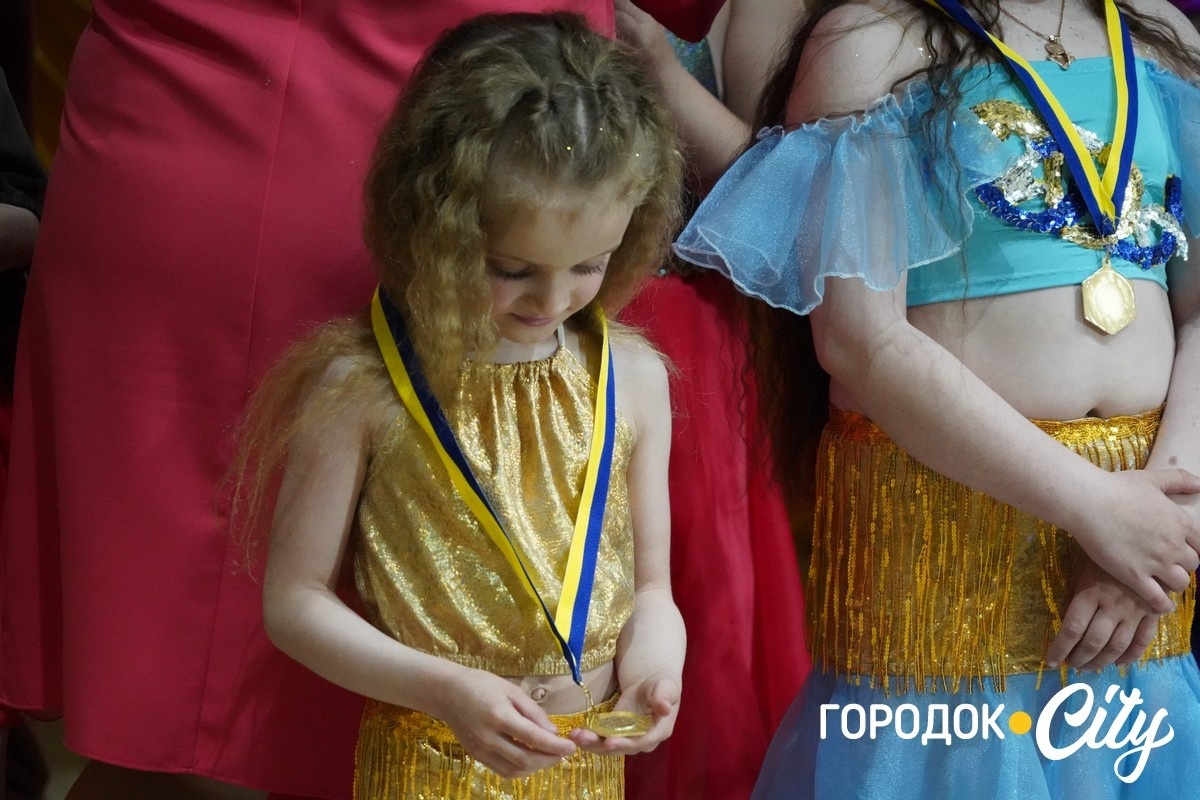 Східні мотиви у Городку. Колектив «Divus» відзвітував концертом «Моя сім’я, моє життя»