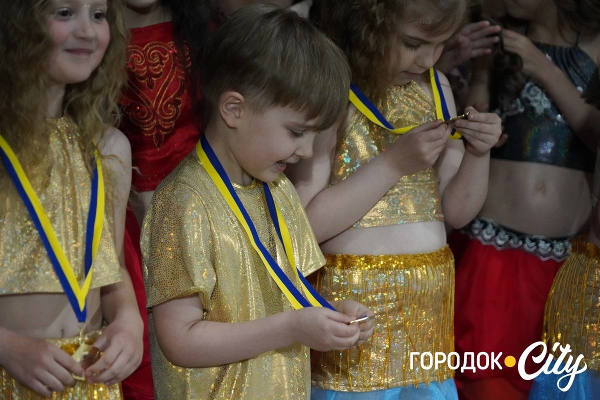 Східні мотиви у Городку. Колектив «Divus» відзвітував концертом «Моя сім’я, моє життя»