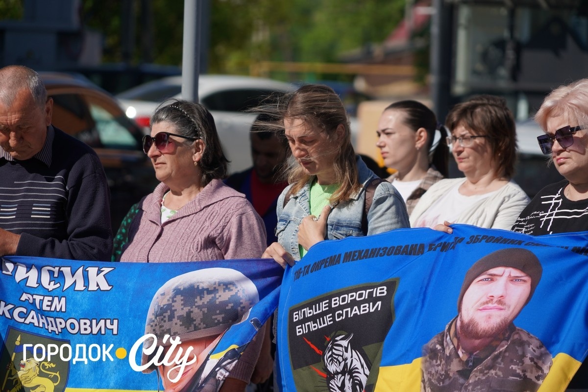У Городку відкрили «Серце надії» на підтримку родин зниклих безвісти військових