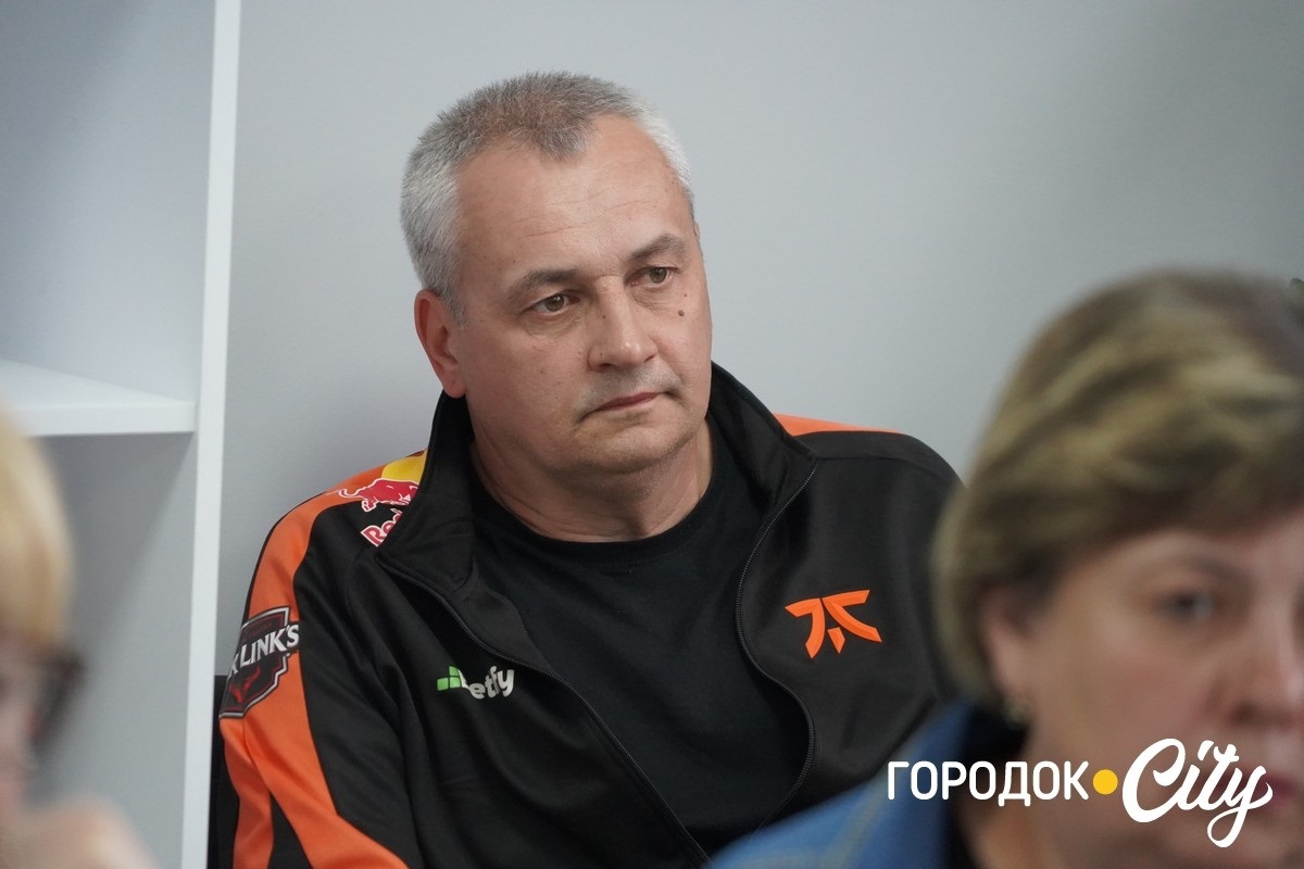 Чи зручний Городок для всіх: у місті перевірили громадські простори