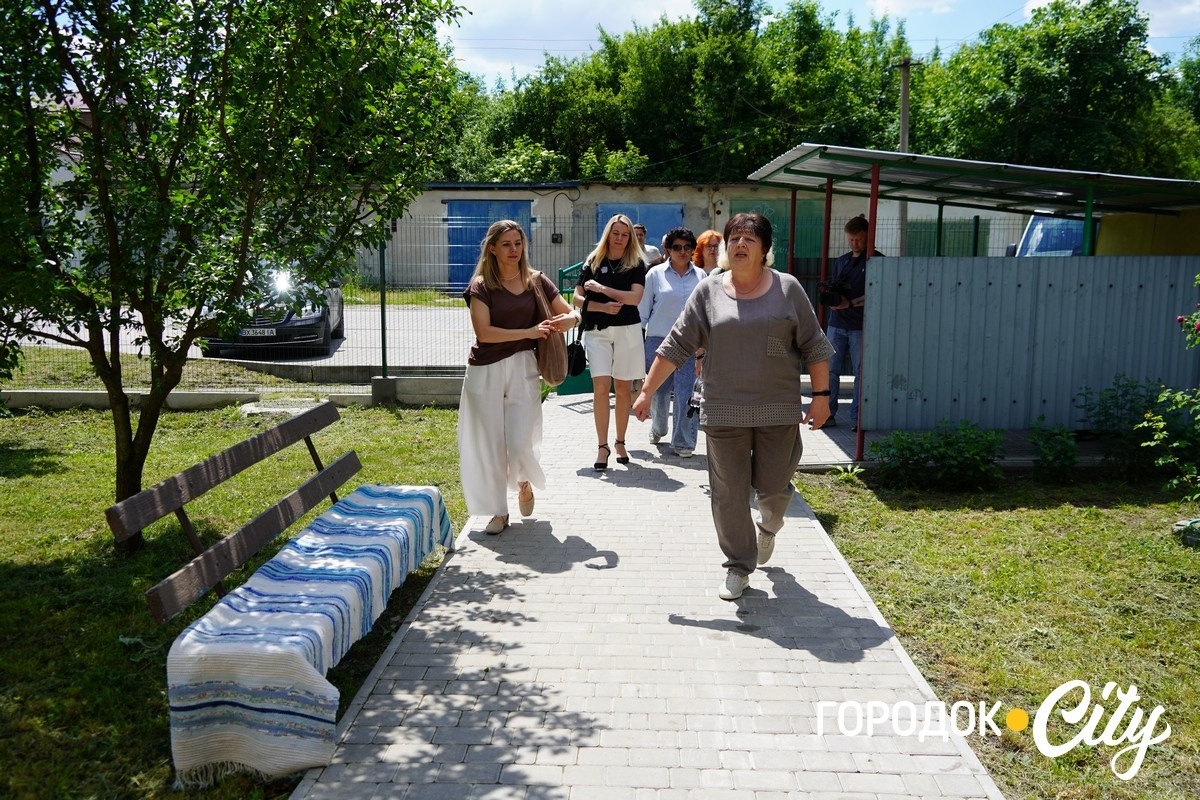 Досвід, що зацікавив сусідів. Делегація з Кам’янець-Подільського вивчала соцпослуги Городоччини