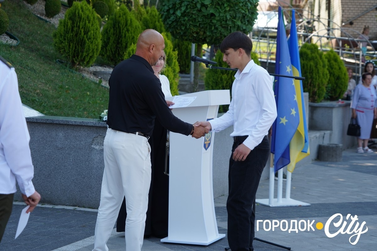 «Інтелект Городоччини — 2026». У Городку відзначили найуспішніших учнів і педагогів