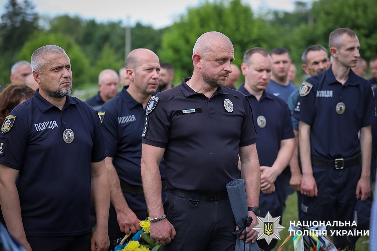 На Чемеровеччині попрощалися з поліцейським Ігорем Мельником, який працював у Городку