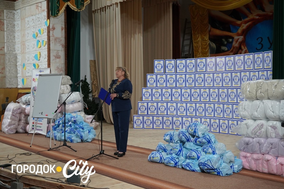 Тепло для тих, хто живе в очікуванні: у Городку підтримали родини військових