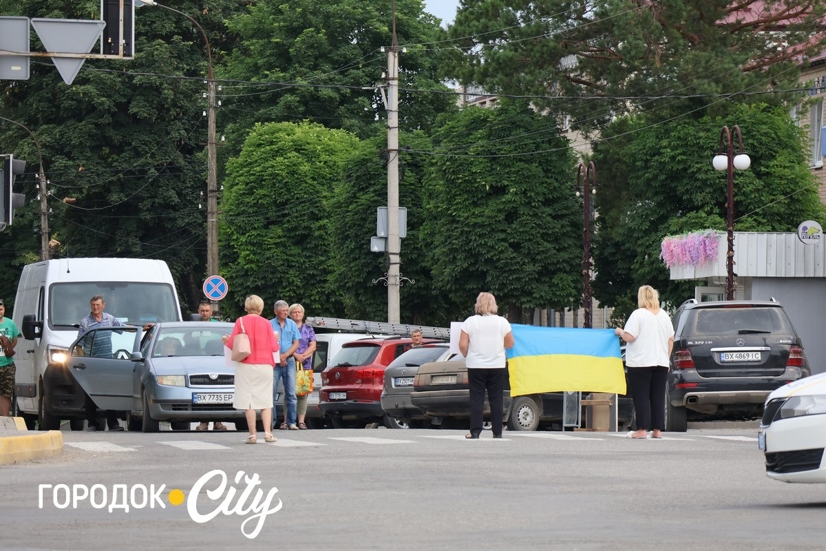 Майстер татуювання, який став воїном: у Городку вшанували пам’ять Олега Будуся