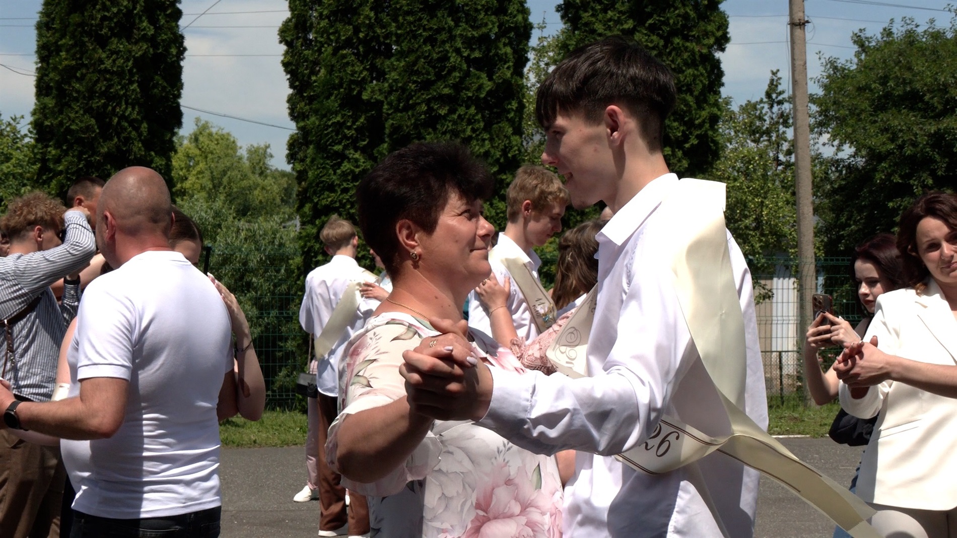 У Городоцькому ліцеї №2 відбувся випускний вечір: 45 учнів та учениць отримали свідоцтва про освіту