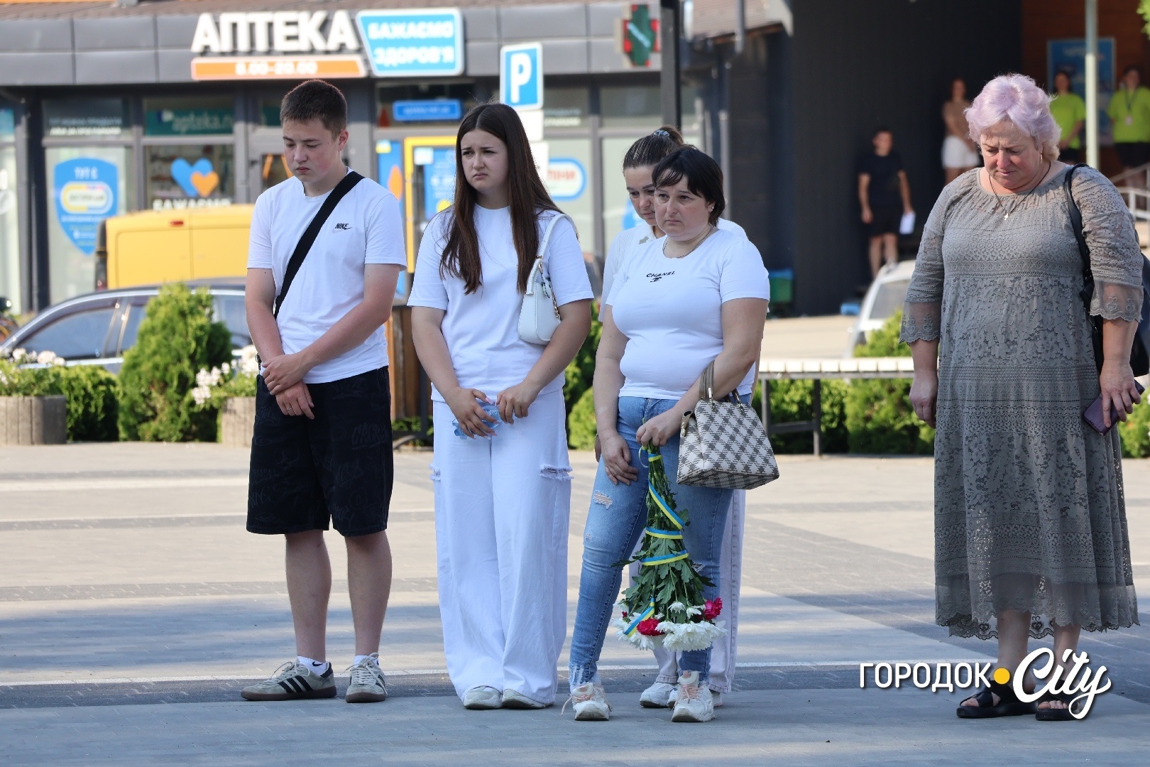 На площі Героїв Майдану у Городку вшанували пам'ять полеглого Івана Назарова