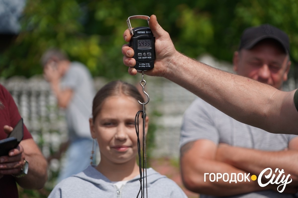 У Городку вперше провели дитячі змагання з риболовлі