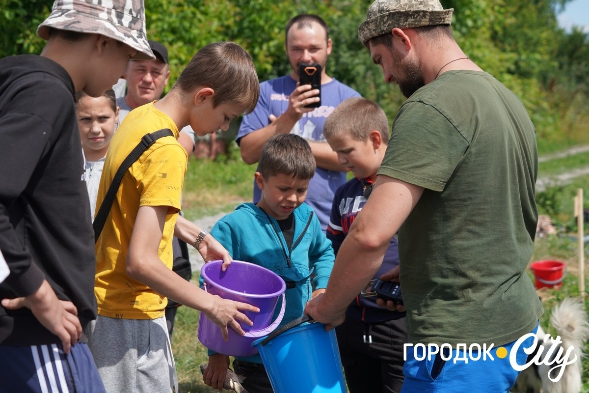 У Городку вперше провели дитячі змагання з риболовлі