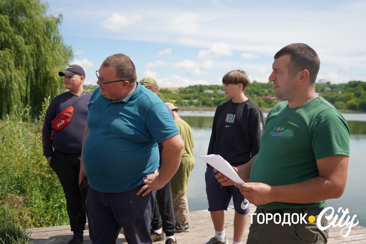 У Городку вперше провели дитячі змагання з риболовлі