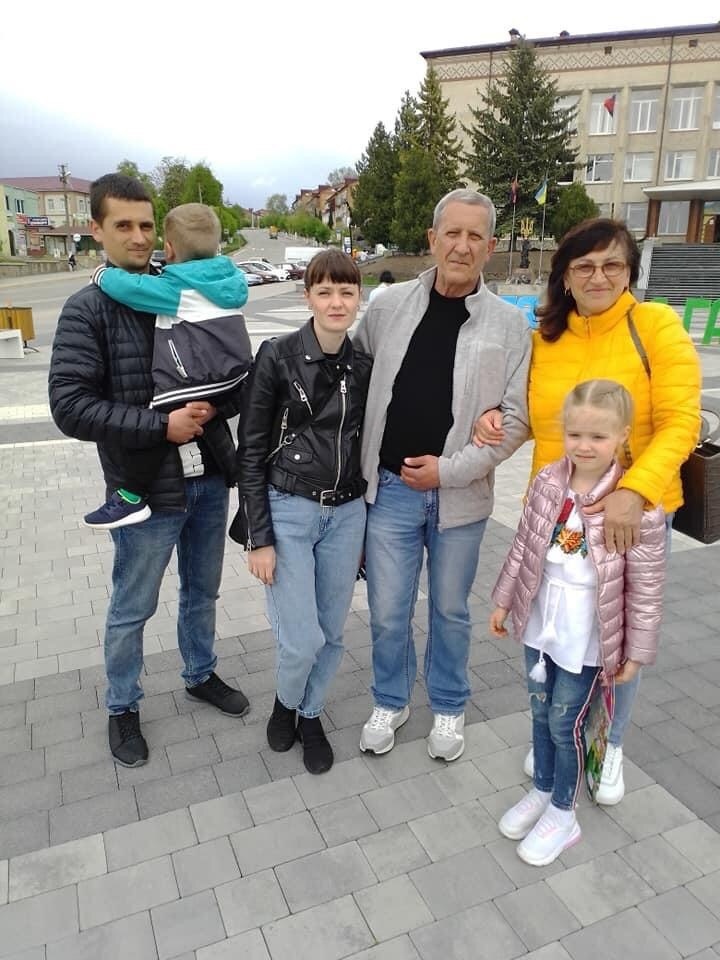 Йому мало б виповнитися 37: батьки Олександра Мельника розповіли про сина