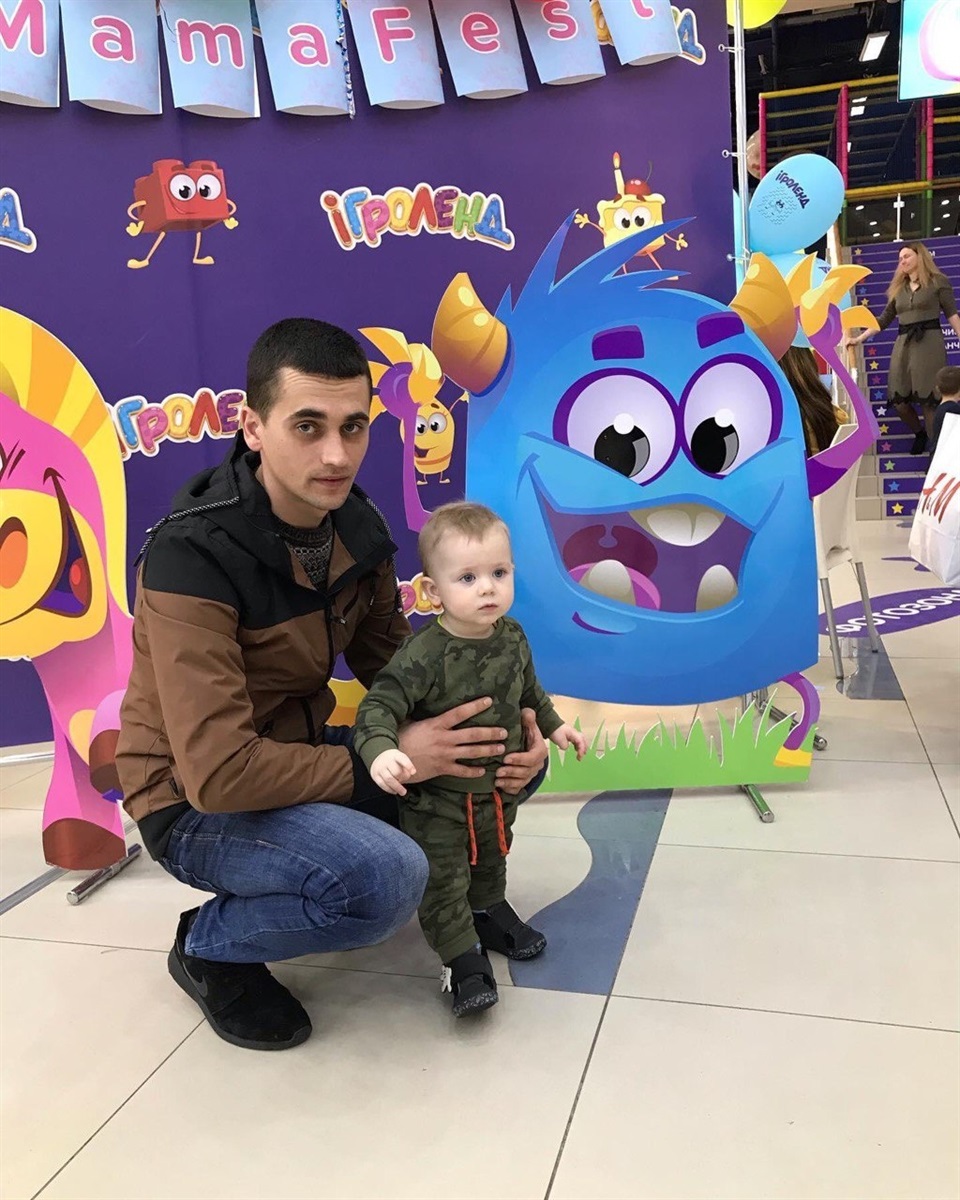 Йому мало б виповнитися 37: батьки Олександра Мельника розповіли про сина