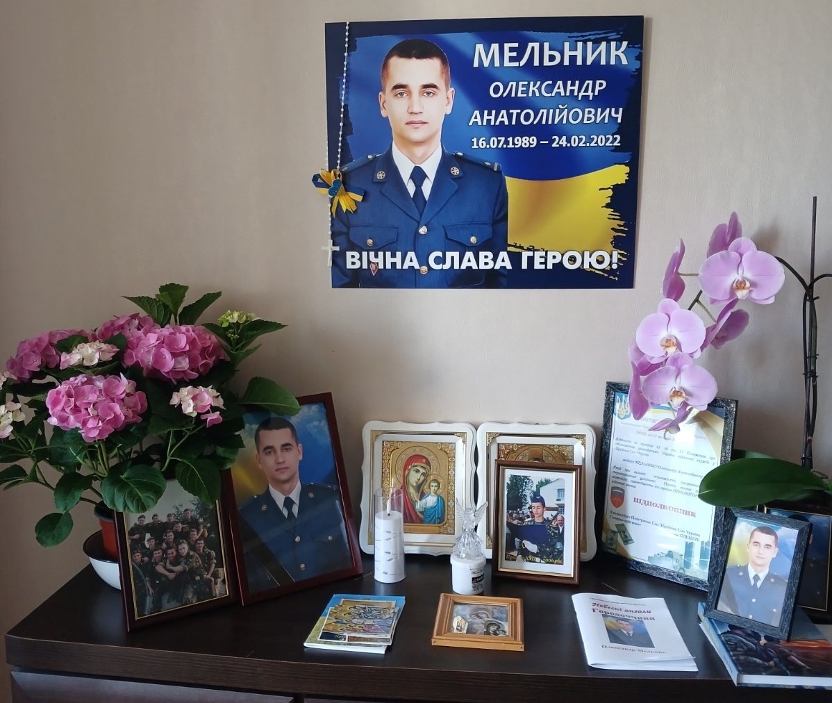 Йому мало б виповнитися 37: батьки Олександра Мельника розповіли про сина