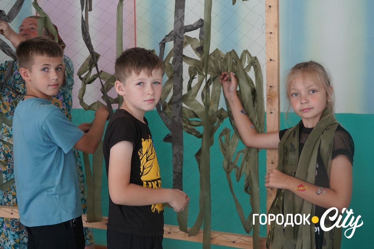 Наймолодші волонтери Великої Левади.