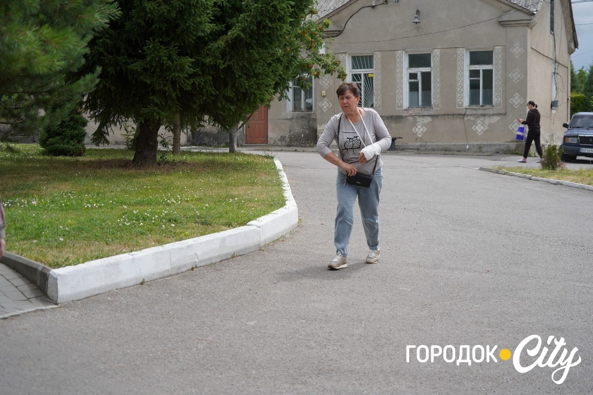 Як працює Городоцька лікарня: один день із життя тих, хто рятує та дарує надію (ФОТОРЕПОРТАЖ)