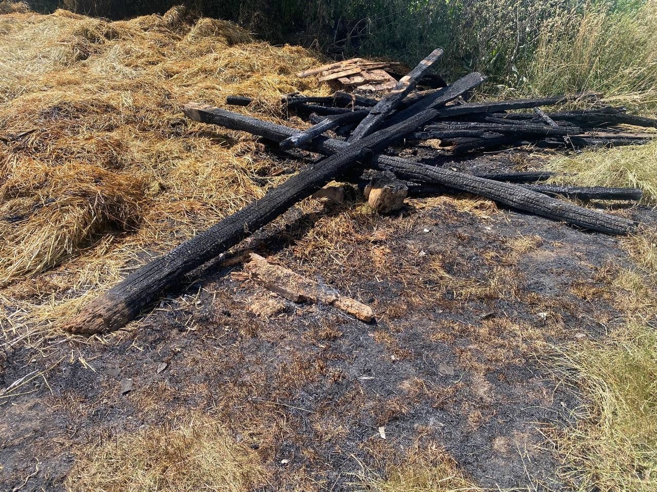 Пожежа в Борщівці: знищено сінник і сіно