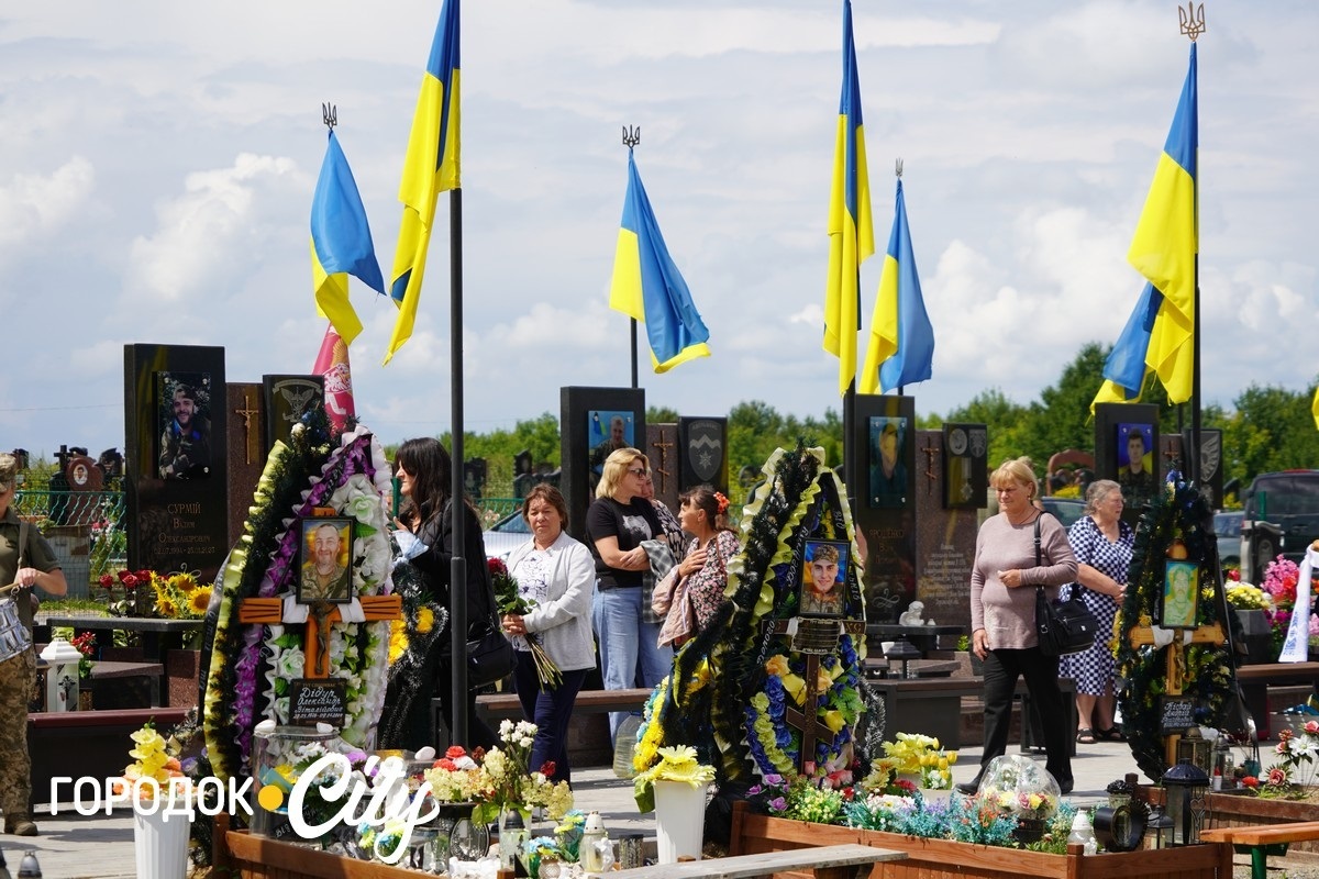 Городоччани провели в останню путь захисника Антона Яворського
