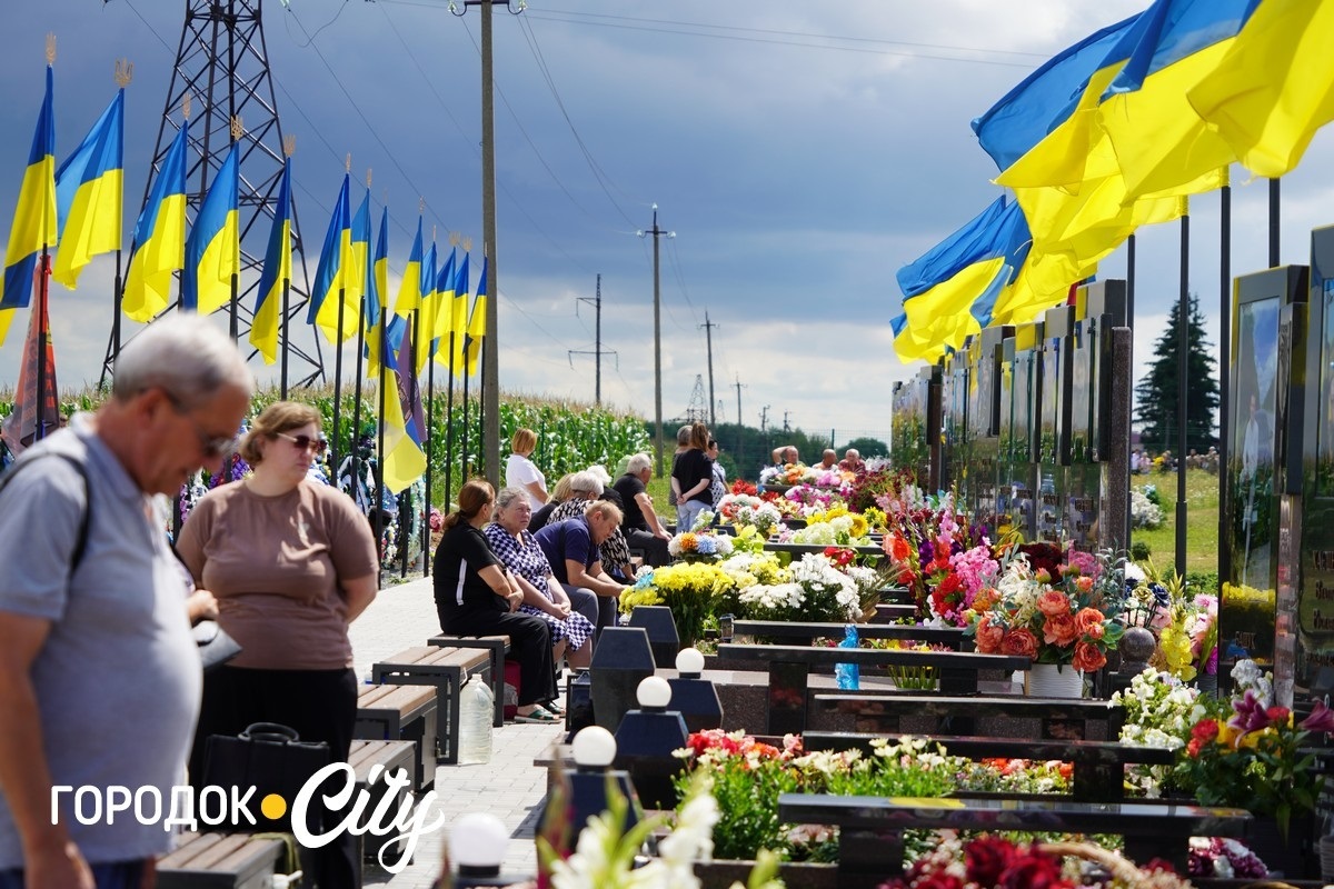 Городоччани провели в останню путь захисника Антона Яворського