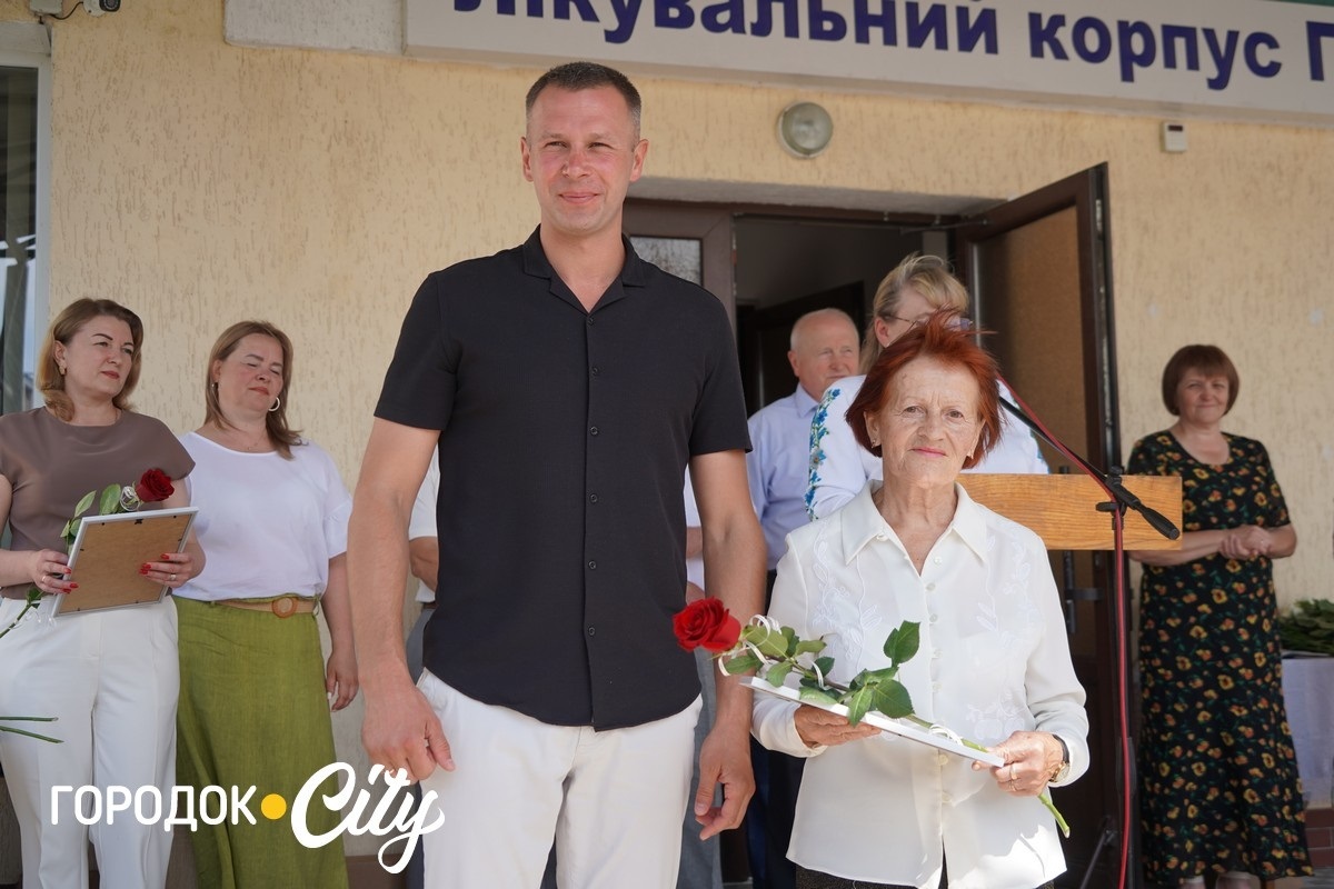 У Городку відзначили День медика та подякували тим, хто щодня рятує життя