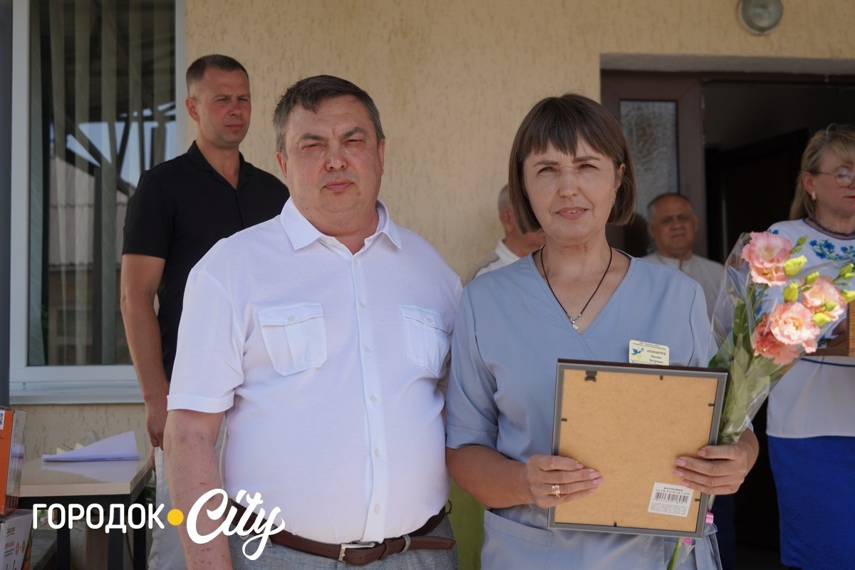 У Городку відзначили День медика та подякували тим, хто щодня рятує життя