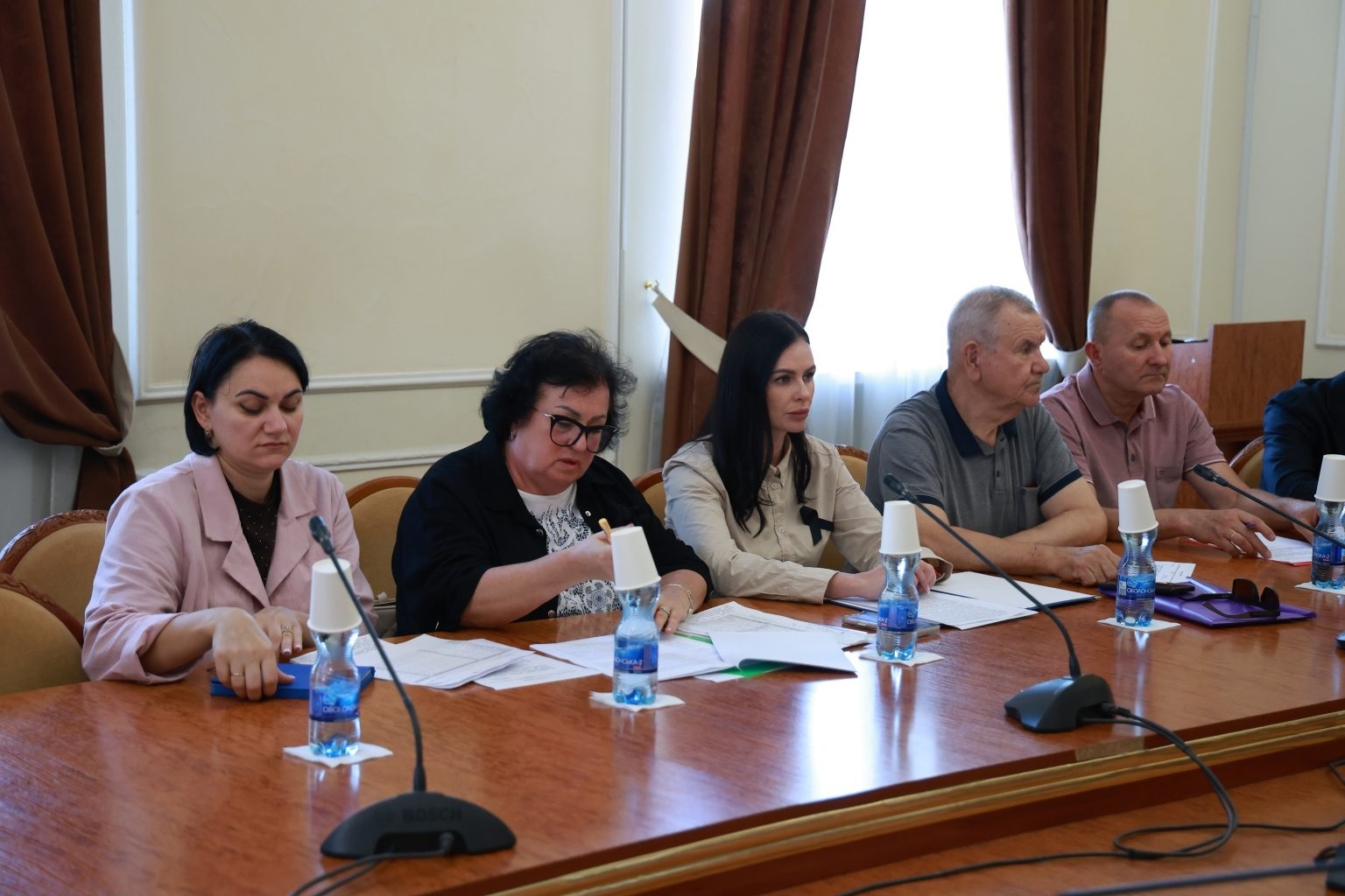 У Хмельницькій ОВА обговорили проблеми, з якими стикаються ветерани та їхні родини