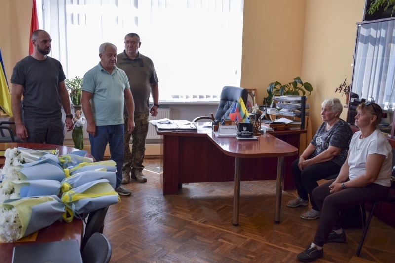 Полеглого захисника із Сатанівської громади Руслана Півхлопка відзначили двома нагородами