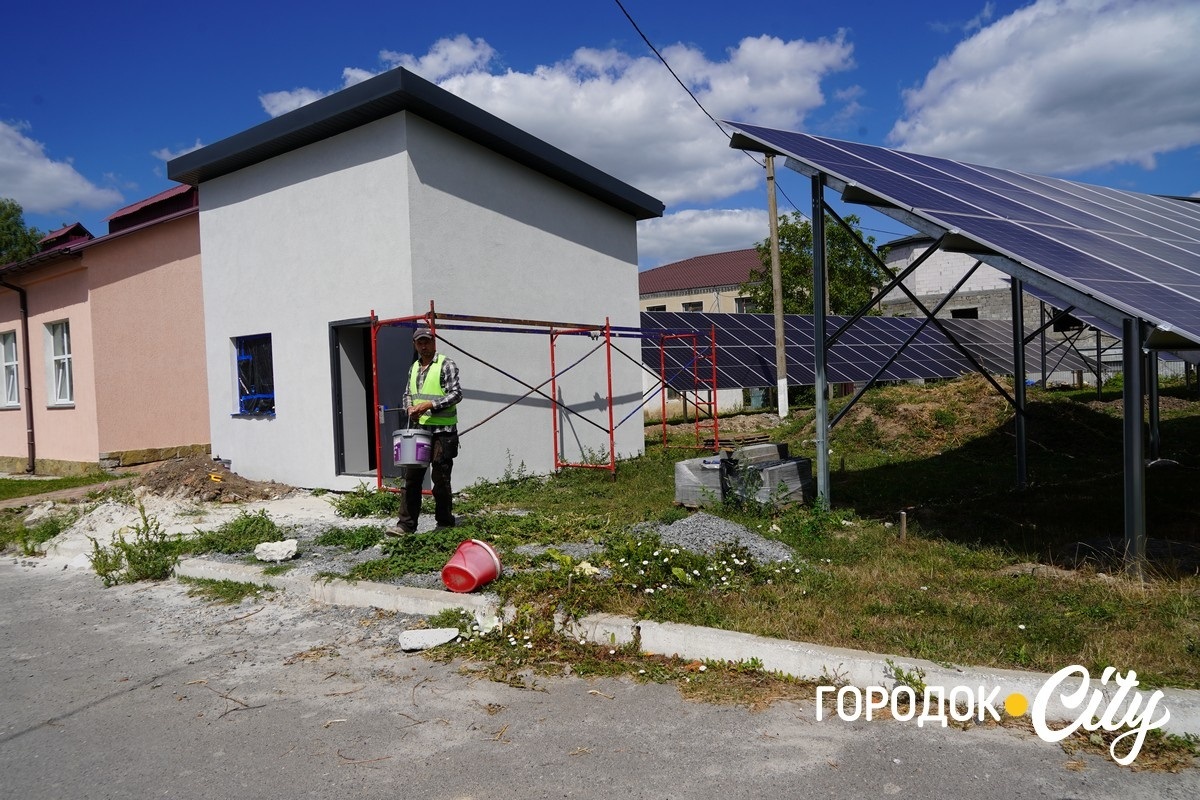 Від генератора до СЕС: як Городоцька лікарня будує систему автономного живлення і скільки це коштує