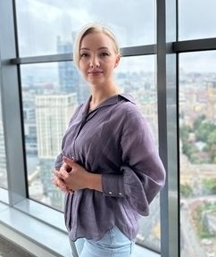 Олена Ніколаєнко