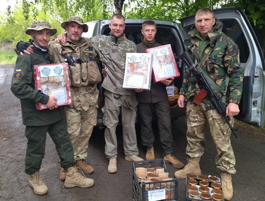 Разом з «Тихим» у підрозділі — п’ятеро його студентів. І вже п’ять місяців вони без ротації на передовій виконують бойові завдання.