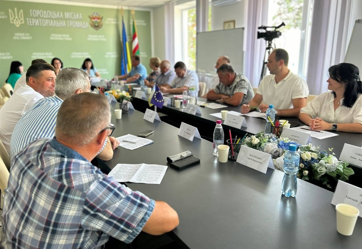 Депутати та депутатки Городоцької міської ради під час сесії у липні.