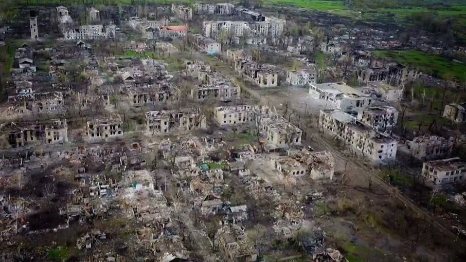 Селище Новотошківське Сєвєродонецького району Луганської області знищила рашисти.