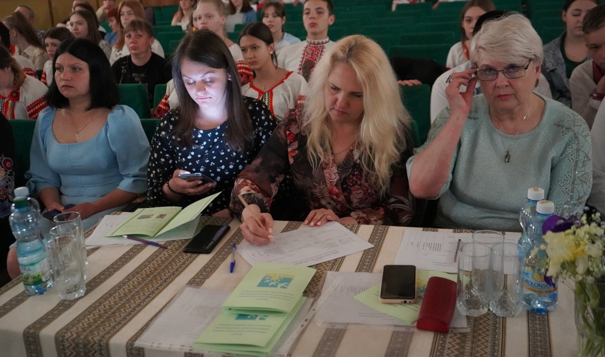 Журі огляду-конкурсу художньої самодіяльності.