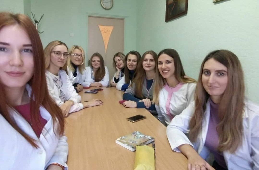 «Там можна дихати». Історія лікарки Анни Когтєвої із Нікополя, яка тепер живе у Сатанові