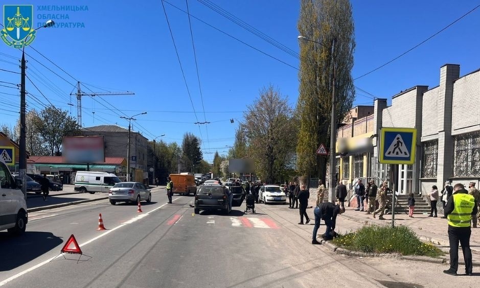 Городоччанина підозрюють у порушенні правил безпеки дорожнього руху, особою, яка керує транспортним засобом, що спричинило смерть потерпілого (ч. 2 ст. 286 КК України). 
