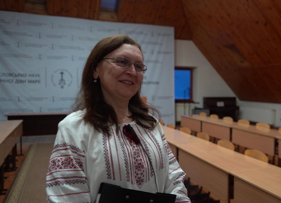 Диригент церковного хору «Покрова» Емма Поляк