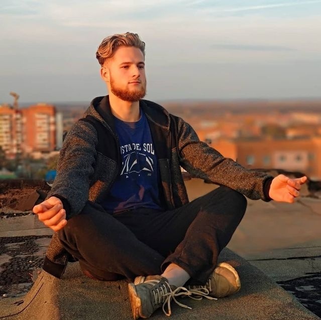 Ярослав.