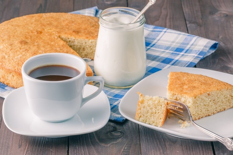 Три рецепти ніжного манника: традиційний, шоколадний та лимонний